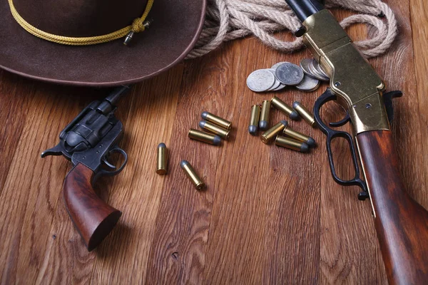 Rifle Del Salvaje Oeste Munición Insignia Del Sheriff Mesa Madera — Foto de Stock