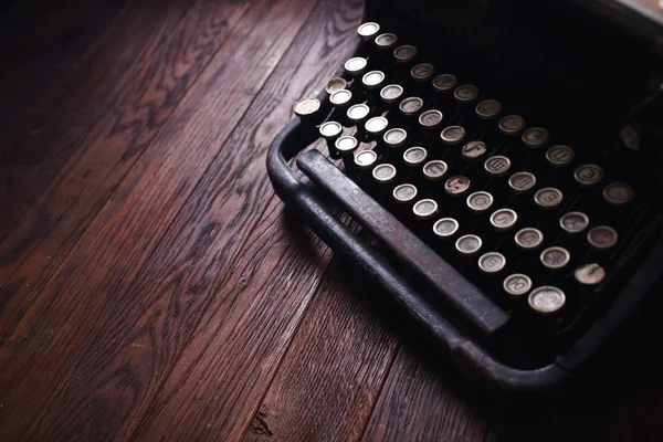 Alte Retro Oldtimer Schreibmaschine Auf Holztisch — Stockfoto