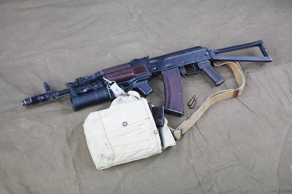 Kalashnikov Con Lanciagranate Sottocanna Sfondo Tela — Foto Stock