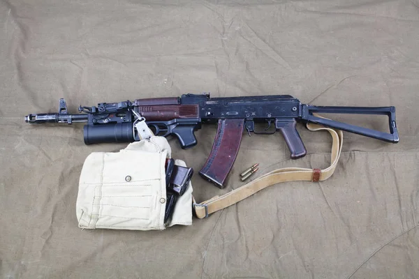 Kalashnikov Con Lanzagranadas Subbarril Sobre Fondo Lona — Foto de Stock