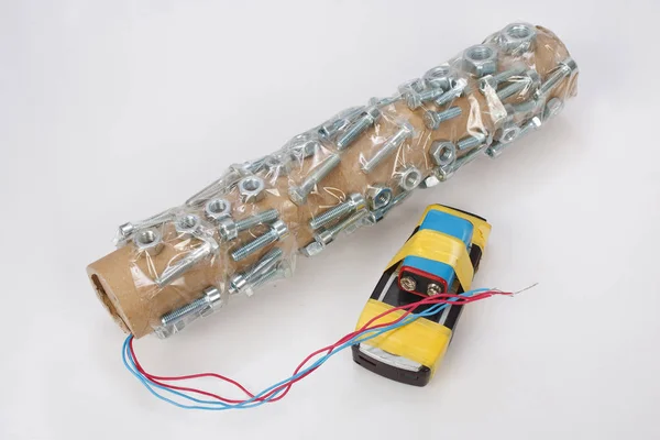 Kézzel Készített Csőbomba Mobiltelefon Tüzelő Eszköz Fehér Háttér — Stock Fotó