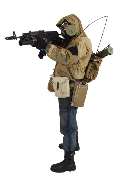 Post Apokalyptisk Fiktion Koncept Stalker Gasmask Med Pistol Isolerad Vit — Stockfoto