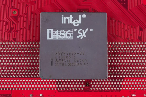 Kyiv Ukraine 2018年7月28日 インテル486 Sxプロセッサ 赤回路基板上 — ストック写真