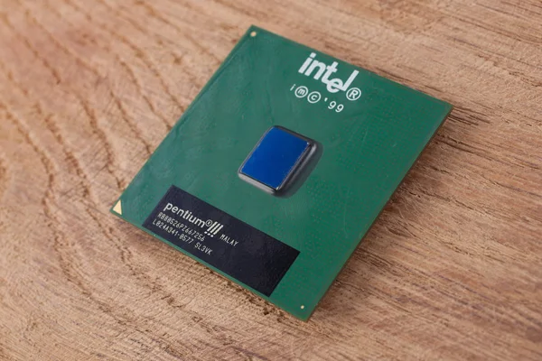 キエフ ウクライナ 2018 Intel Pentium Iii プロセッサ ユニット — ストック写真