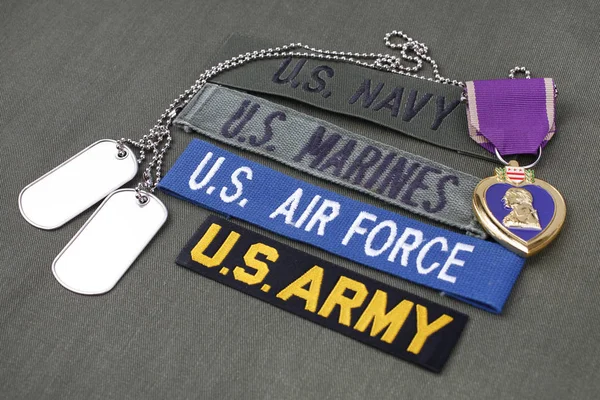 Listopada 2017 Weteran Koncepcja Usa Dog Tags Purple Heart Nagrodę — Zdjęcie stockowe