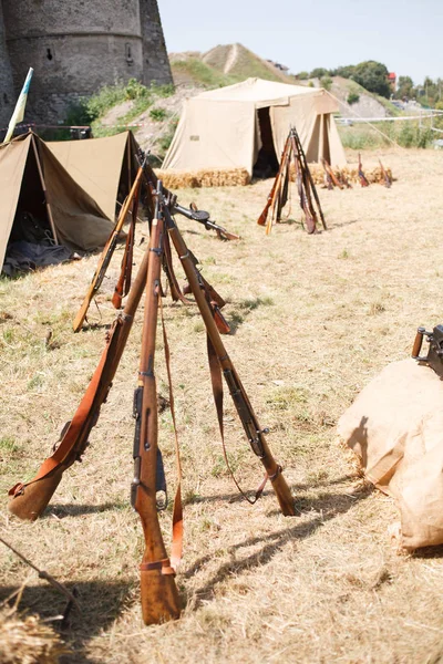 Pyramides Fusils Avec Munitions Reconstitution Première Guerre Mondiale — Photo