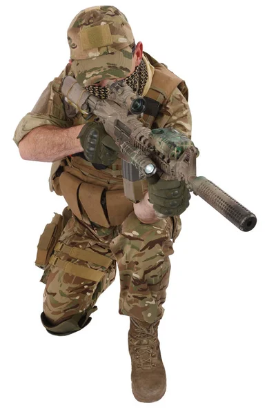 Soukromé vojenské společnosti dodavatel s útočná puška — Stock fotografie