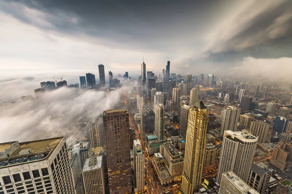 Chicago Illinois Usa Skyline Haut Avec Nuages Orageux Brouillard Roulant — Photo