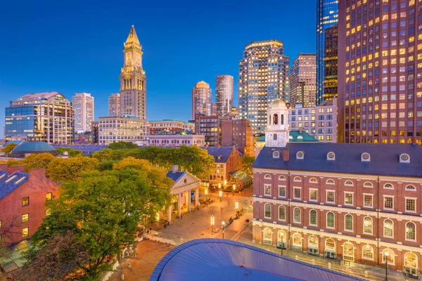 Boston Massachusetts Abd Şehir Pazarlar Alacakaranlıkta Cityscape — Stok fotoğraf