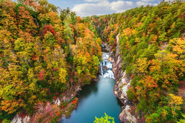 美国佐治亚州塔卢拉瀑布 秋天俯瞰塔卢拉峡谷 — 图库照片