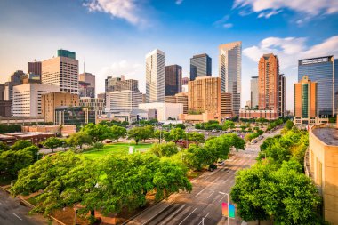 Houston, Texas, ABD şehir şehir manzarası kare kökü üzerinde.