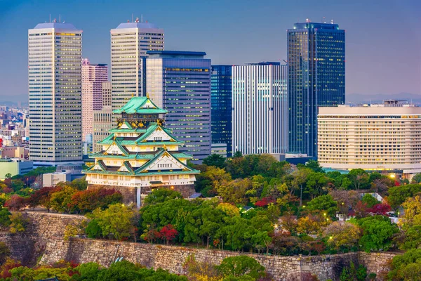 Osaka Skyline Della Città Giapponese Castello Parco Commerciale Crepuscolo Autunno — Foto Stock