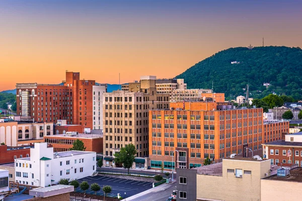 Roanoke Virginia Usa Centra Panorama Soumraku — Stock fotografie