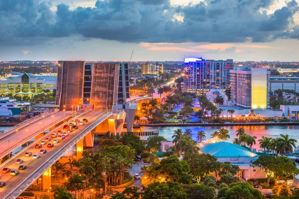 Fort Lauderdale Florida Usa Skyline Vindbrygga Skymningen — Stockfoto