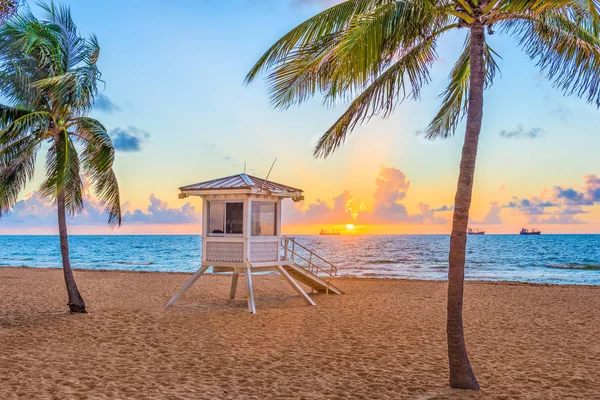 Fort Lauderdale Florida Estados Unidos Torre Guardia Vida Playa Amanecer — Foto de Stock