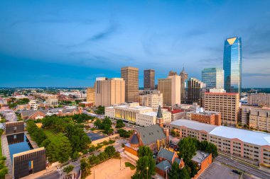 Oklahoma City, Oklahoma, ABD alacakaranlıkta gökyüzü.