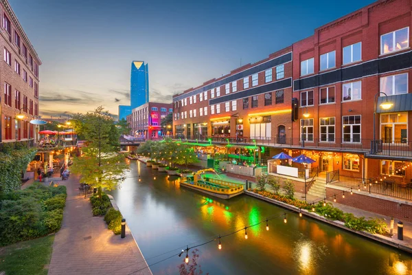 Oklahoma City Oklahoma Usa Miasto Bricktown Zmierzchu — Zdjęcie stockowe