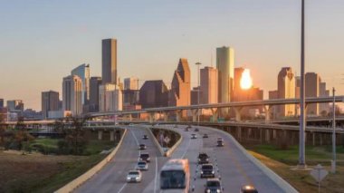 Houston, Texas, ABD şehir şehir manzarası ve Otoban.