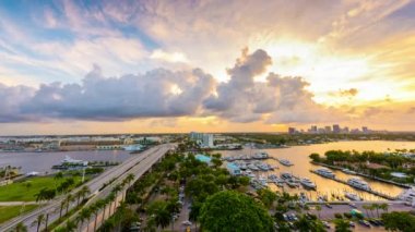 Fort Lauderdale, Florida, ABD manzarası ve su yolu.
