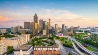 Atlanta, Georgia şehir manzarası zaman atlamalı.