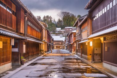 Kanazawa, Japonya sokak olay yerinde Higashichaya bölge.