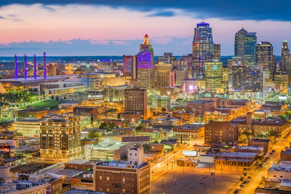 Kansas City Missouri Estados Unidos Paisaje Urbano Céntrico Atardecer —  Fotos de Stock