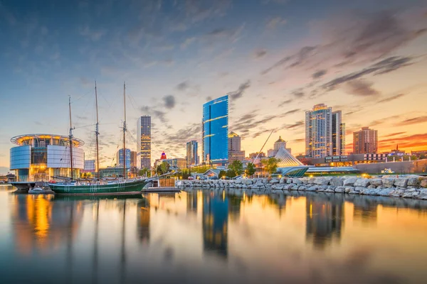 Milwaukee Wisconsin Amerikai Egyesült Államok Belvárosában Található City Skyline Michigan — Stock Fotó