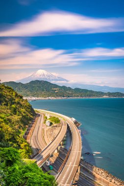 Satta Pass, Shizuoka, Japonya Mt. Fuji ve Suruga Körfezi ile.