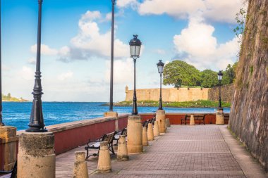San Juan, Porto Riko Karayip Denizi üzerindeki Paseo de la Princesa 'da..