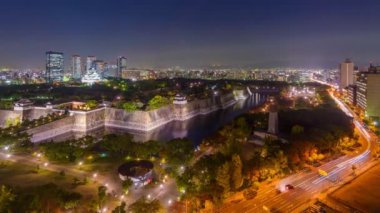 Osaka, Japonya cityscape ve kale.