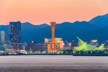 Bağlantı noktası ve Kulesi, Kobe, Japonya manzarası. 