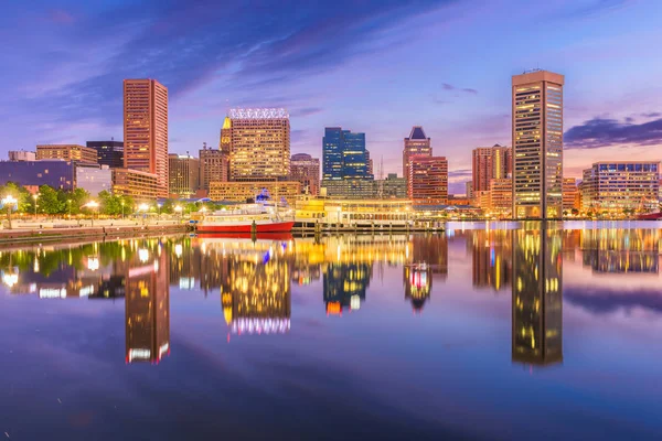 Baltimore Maryland Usa Skyline Drámai Égbolt Alkonyatkor Inner Harbor — Stock Fotó