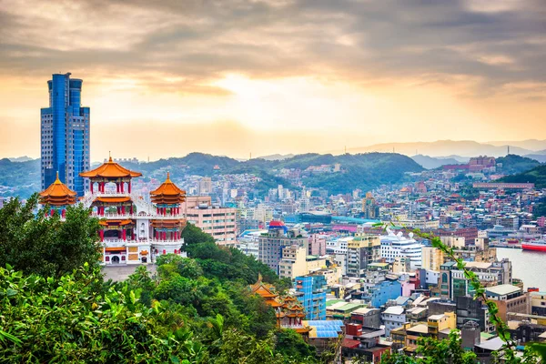 Cityscape Keelung Ταϊβάν Και Ναούς Κατά Σούρουπο — Φωτογραφία Αρχείου