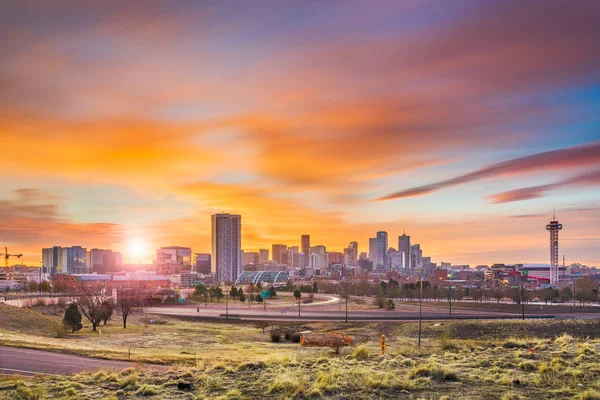 Центр міста Денвер, Колорадо, США горизонт — стокове фото