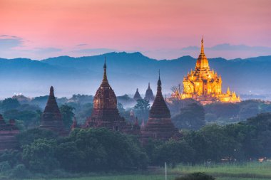 Archaeologi peyzaj Bagan, Myanmar antik tapınak kalıntıları