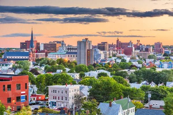 Portland, Maine, ABD şehir merkezi silueti — Stok fotoğraf