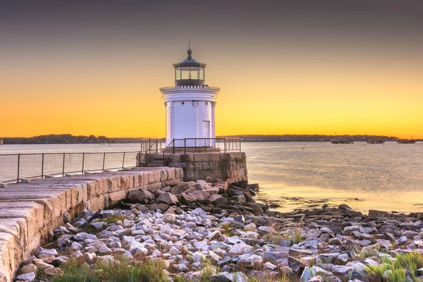 South Portland, Maine, EUA no Portland Breakwater Light . — Fotografia de Stock