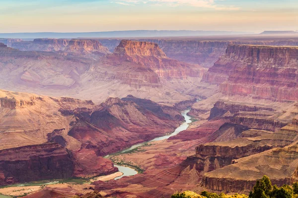 Grand Canyon, Αριζόνα, ΗΠΑ την αυγή από το νότιο χείλος — Φωτογραφία Αρχείου
