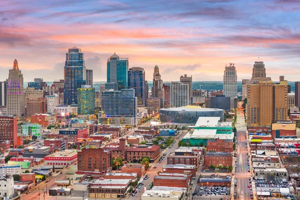 Kansas City, Missouri, ABD şehir merkezindeki Cityscape — Stok fotoğraf