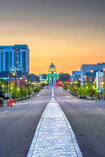 Montgomery, Alabama, Usa s státní Capitol — Stock fotografie