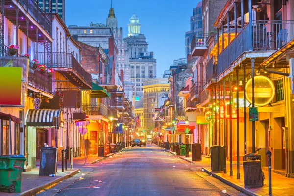 Bourbon Street, New Orleans, Louisiana, USA — Stockfoto