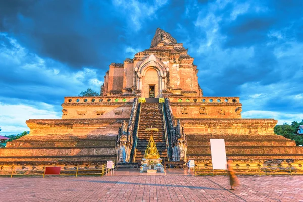Wat Chedi Luang —  Fotos de Stock