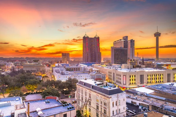 San Antonio, Texas, Verenigde Staten Skyline bij schemering — Stockfoto