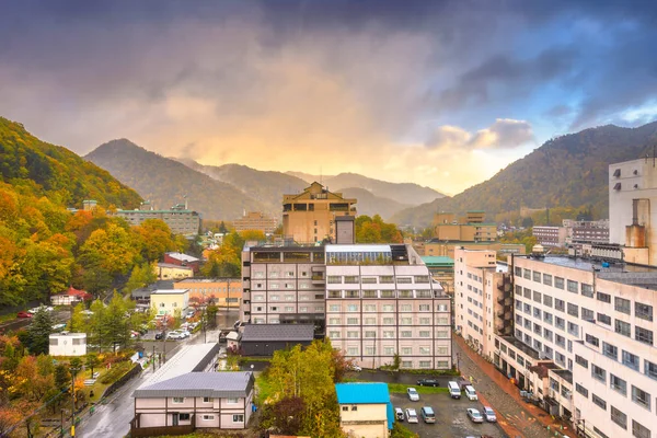 Jozankei, japonské město a řeka — Stock fotografie