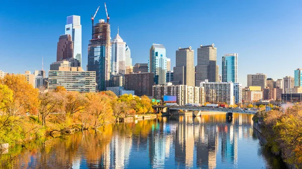 Filadélfia, Pensilvânia, EUA River Skyline — Fotografia de Stock