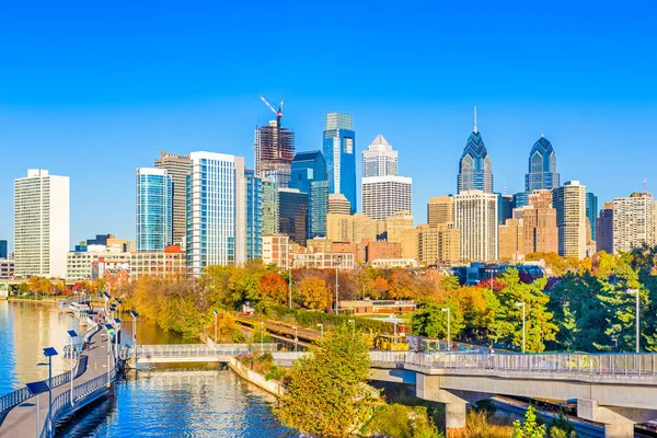 Philadelphia, Pennsylvania, USA River Skyline — Stock Photo, Image