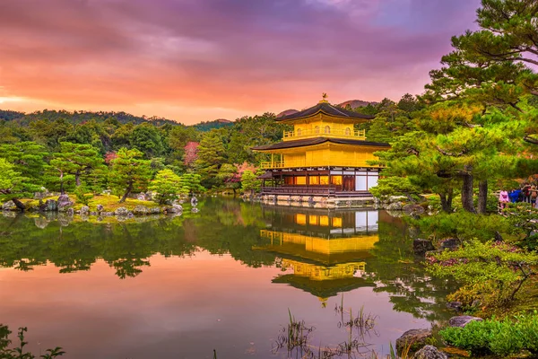 Świątynia Kinkakuji Kioto Japonia Zmierzchu — Zdjęcie stockowe