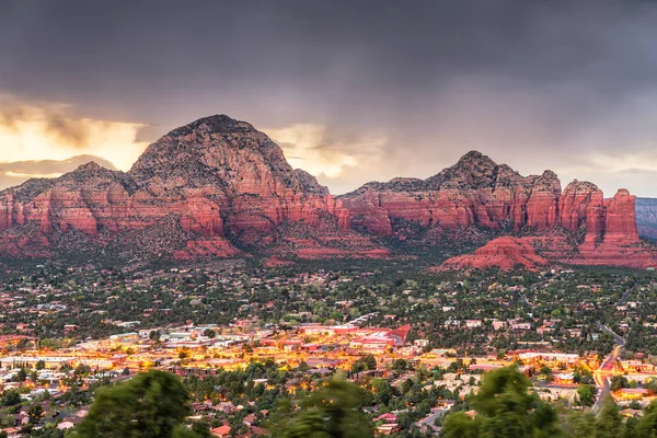 Sedona, Arizona, Estados Unidos paisaje urbano del centro —  Fotos de Stock