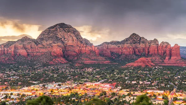 Sedona, Arizona, Estados Unidos paisaje urbano del centro —  Fotos de Stock