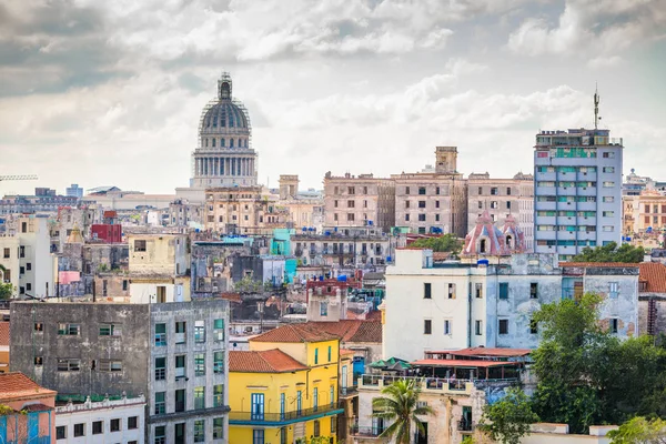 La Habana, Cuba skyline centro — Foto de Stock